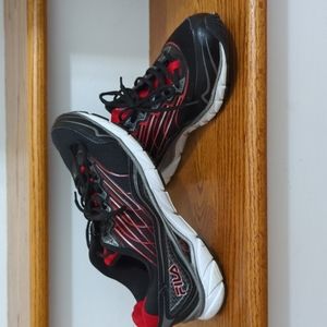 Fila men's running shoes size 11 black and red